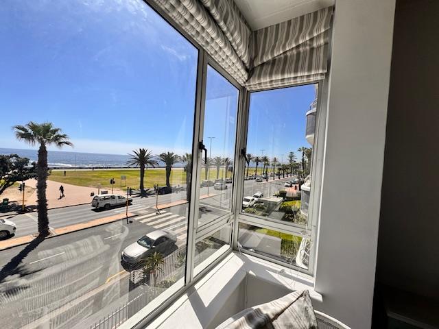To Let 2 Bedroom Property for Rent in Sea Point Western Cape